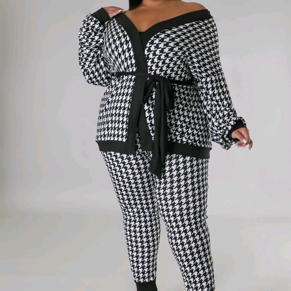 Wrenlee Two-Piece Set - Picture 2 of 3